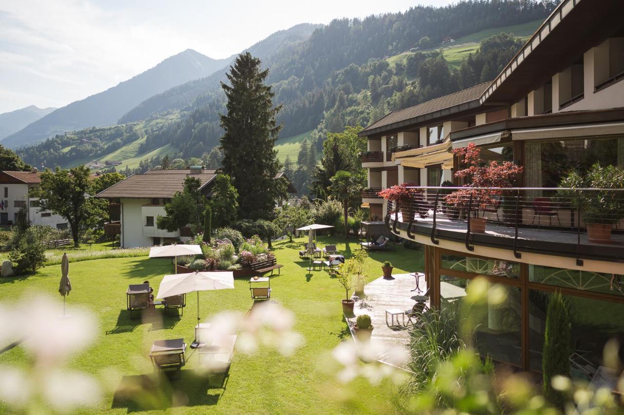 Hotel Theresia San Leonhard in Passeier Exteriör bild